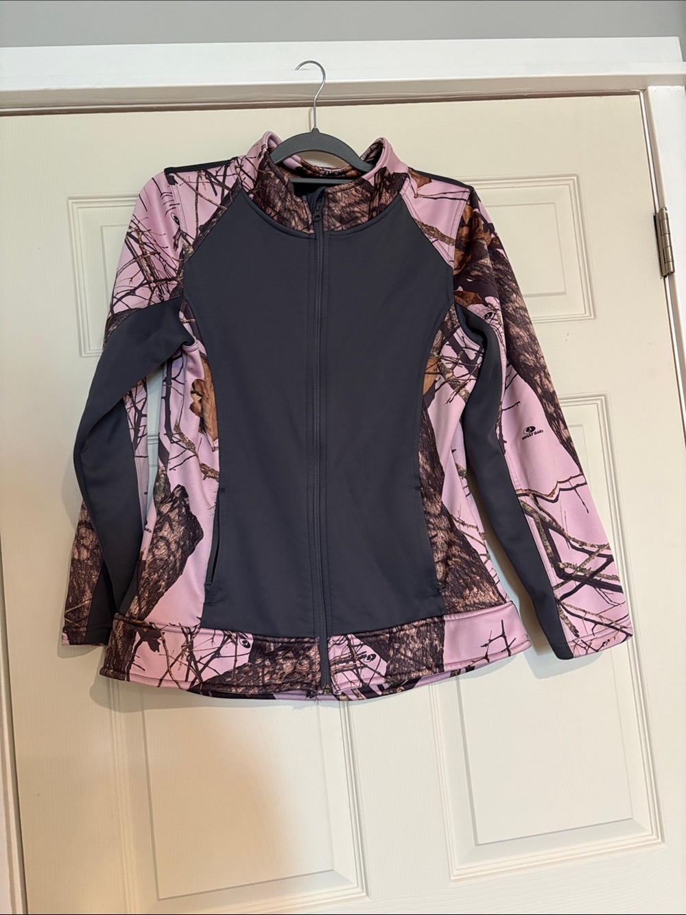 Women’s Pink Camo Soft Shell Jacket
